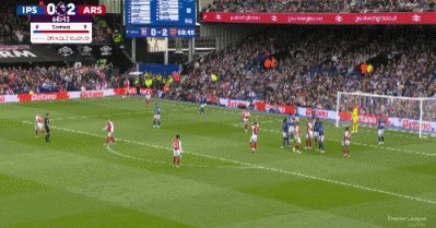 1745194280708068393.gif