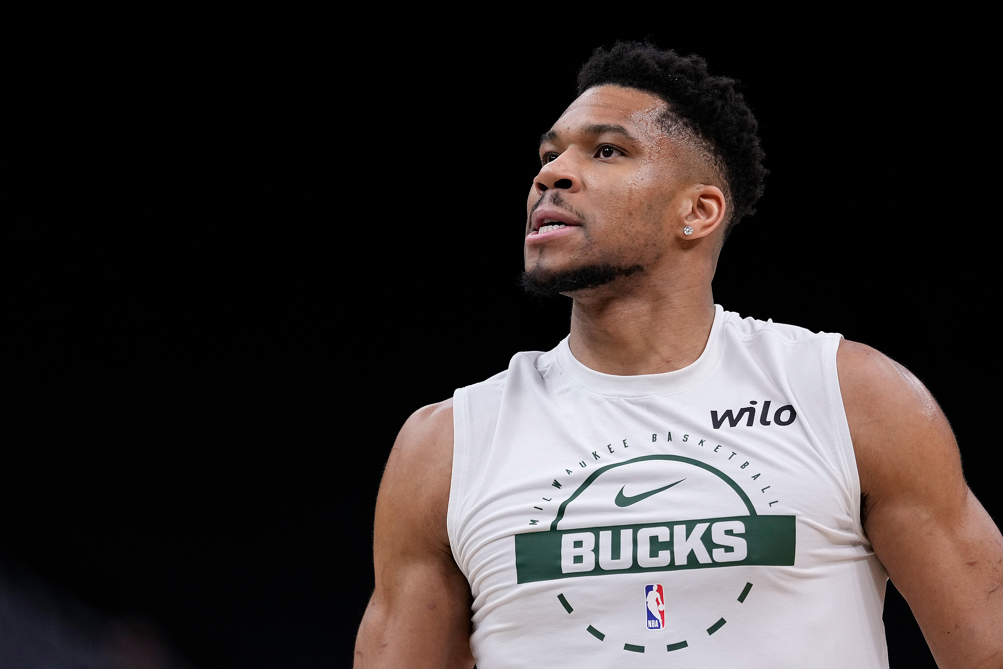 开云体育app-计划有变！雄鹿通知各队他们将留下字母哥