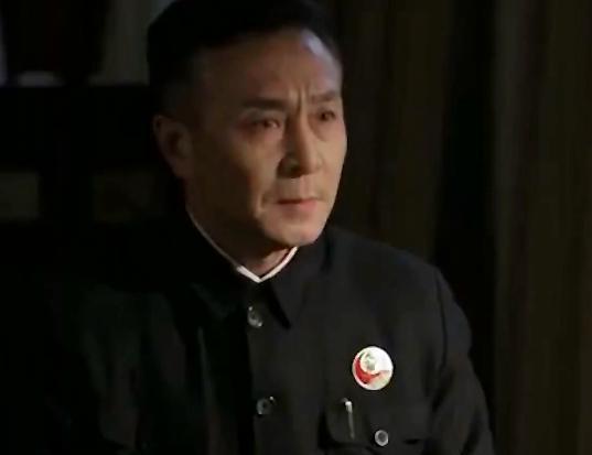 开云体育app-周总理逝世21年后，中国银行核查账目时发现他名下存有巨额存款，一番调查后揭开了背后的真相