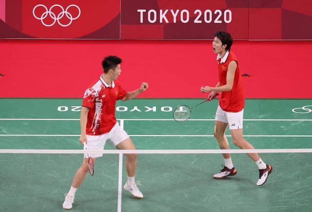 开云体育网址-国羽男双遗憾摘银 李俊慧未能实现奥运“脱衣庆祝”